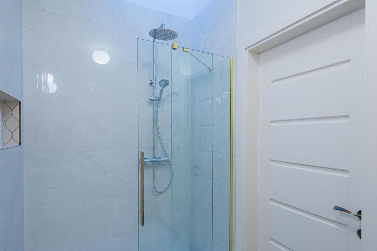 Memel Townhouse Apartamentai كلابيدا المظهر الخارجي الصورة