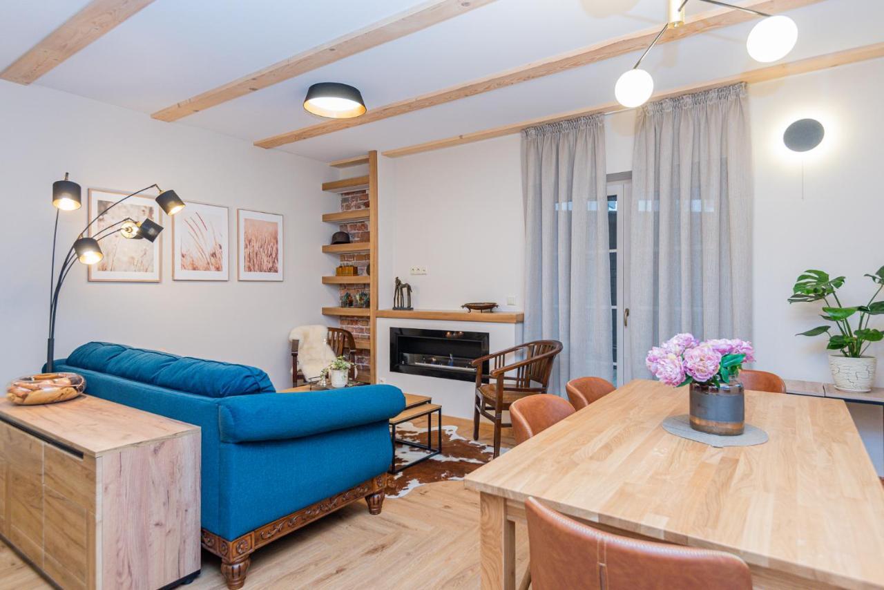 Memel Townhouse Apartamentai كلابيدا المظهر الخارجي الصورة
